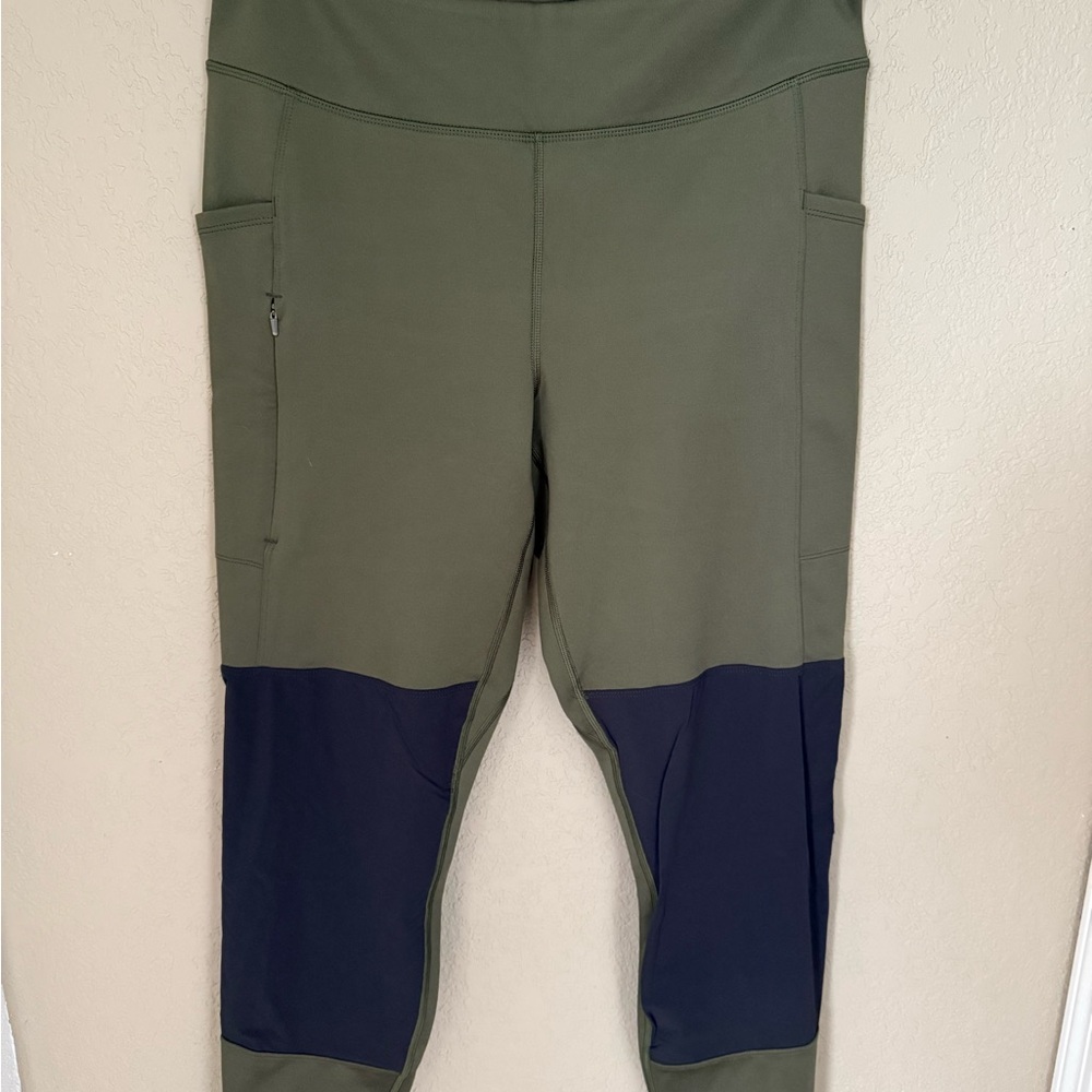 Patagonia Olive and Black Active Leggings